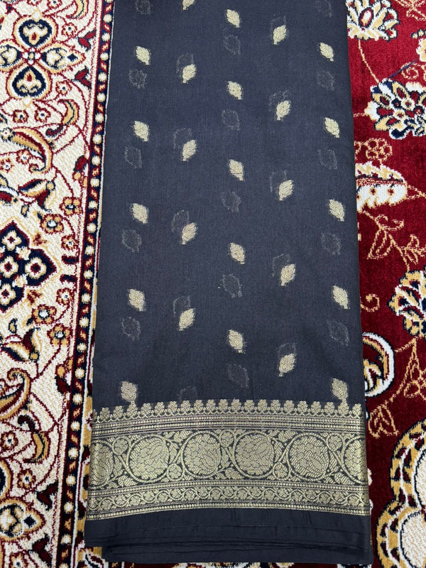 Boota Jangala Silk Saree – Royal Black Woven Zari Border Traditional Saree