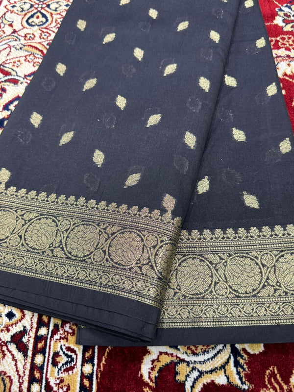 Boota Jangala Silk Saree – Royal Black Woven Zari Border Traditional Saree